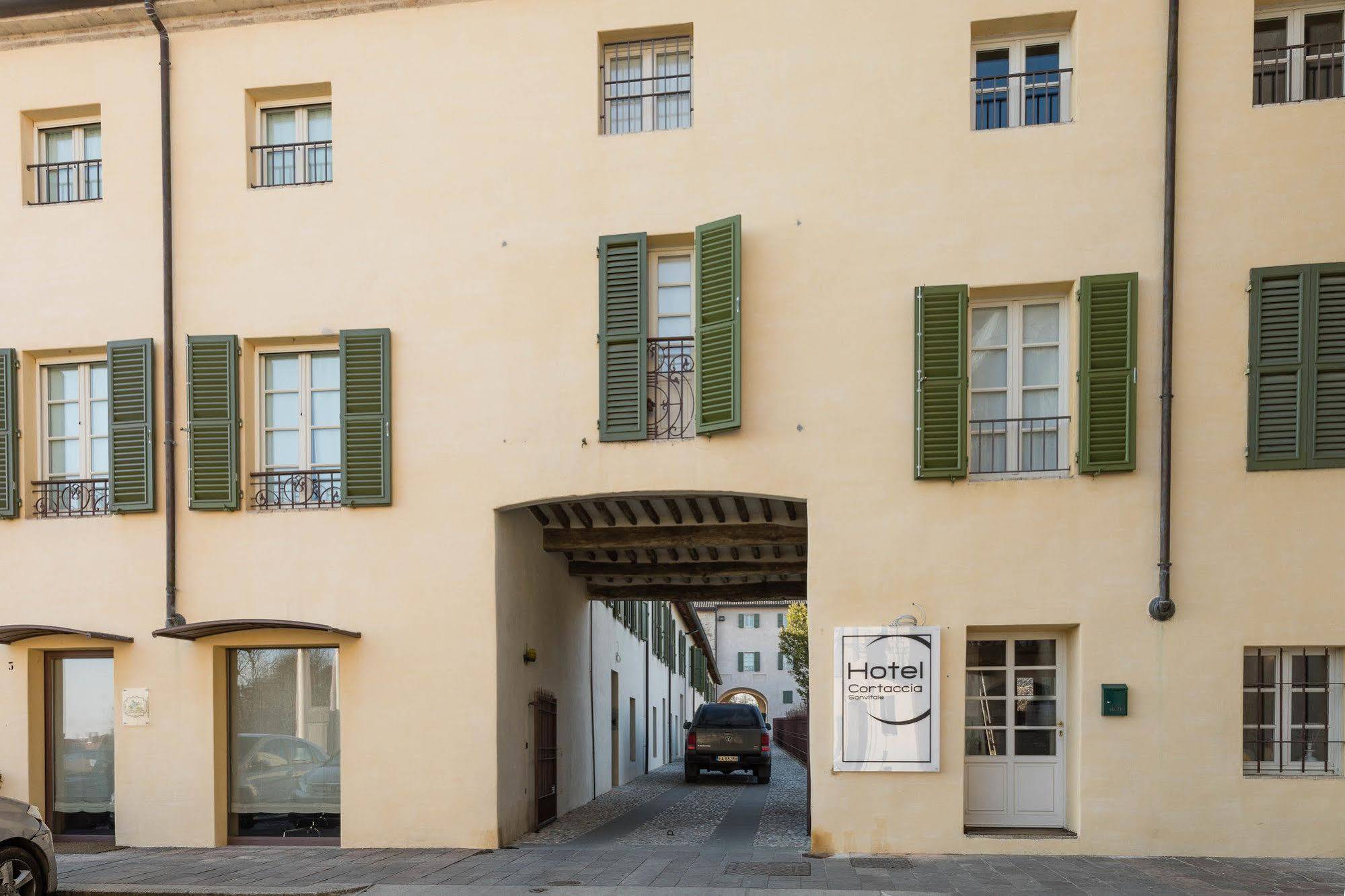 Hotel Cortaccia Sanvitale サーラ・バガンツァ エクステリア 写真